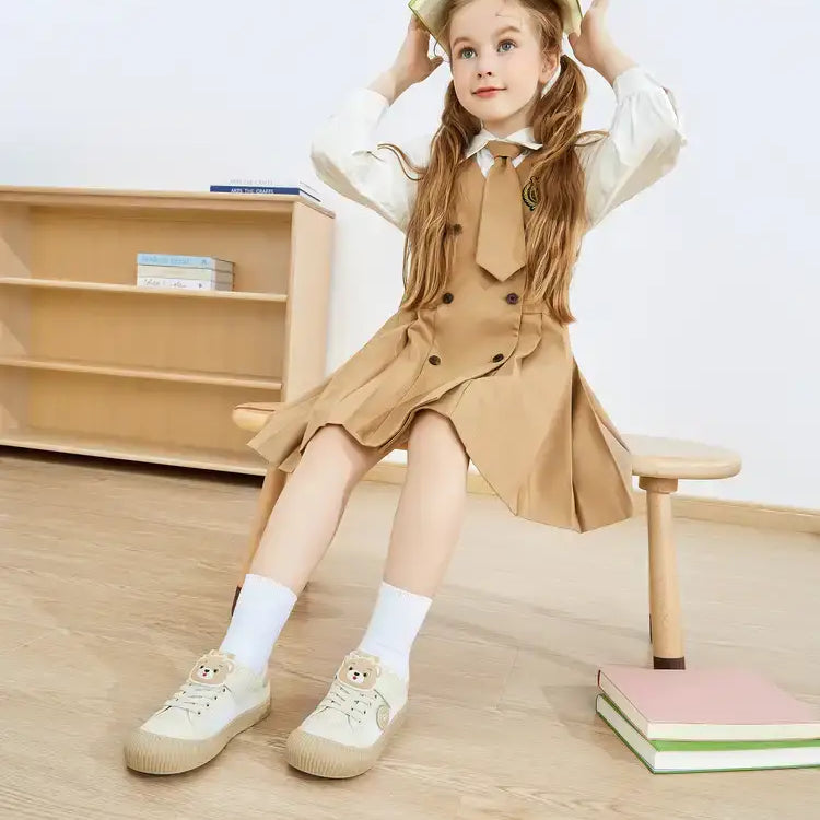 How Taranis Kids' Shoes Support Your Child’s Growing Feet