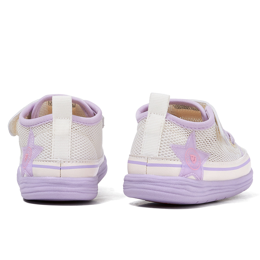 non-slip baby shoes with rubber toe protection and grippy outsole for stable indoor walking