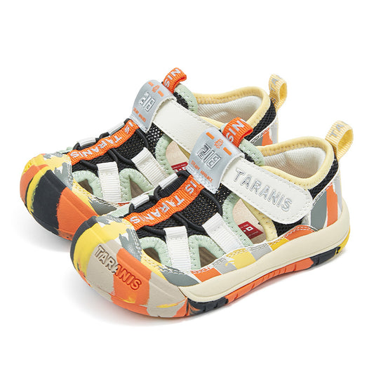 TARANIS Explorer Closed-Toe Sandals
