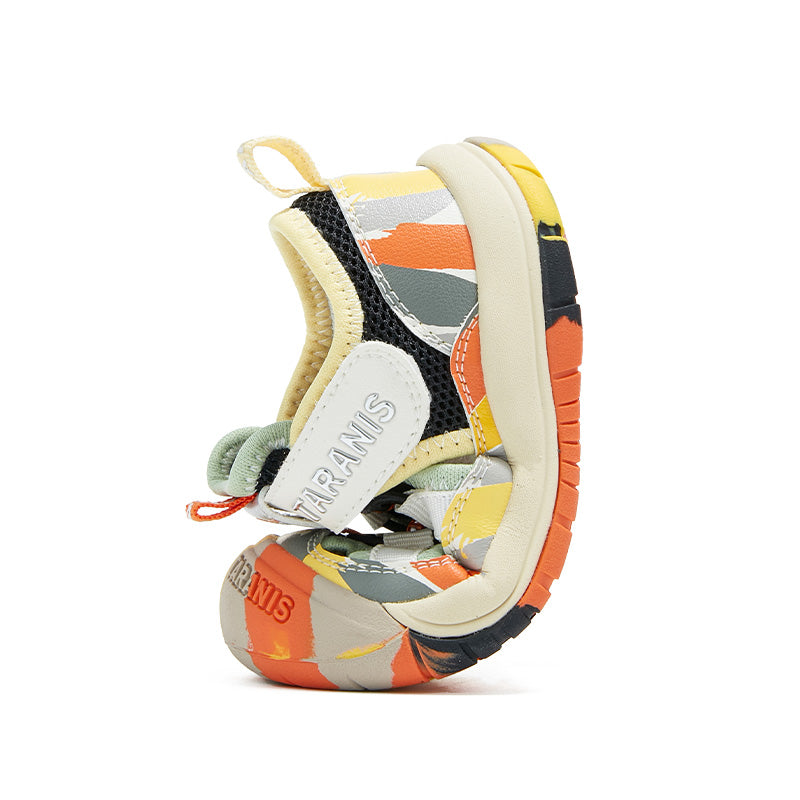 TARANIS Explorer Closed-Toe Sandals