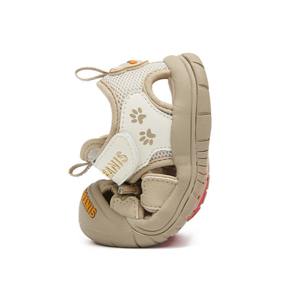 TARANIS Explorer Closed-Toe Sandals