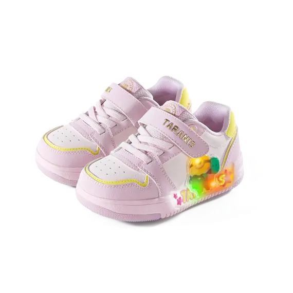 TARANIS Skater Minions Lifestyle Light-Up Sneakers for Kids
