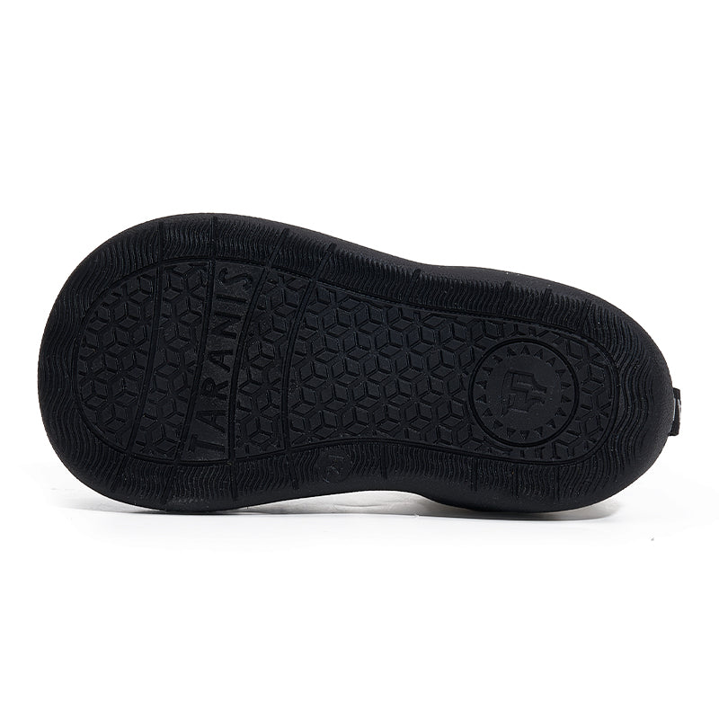TARANIS Explorer Closed-Toe Sandals