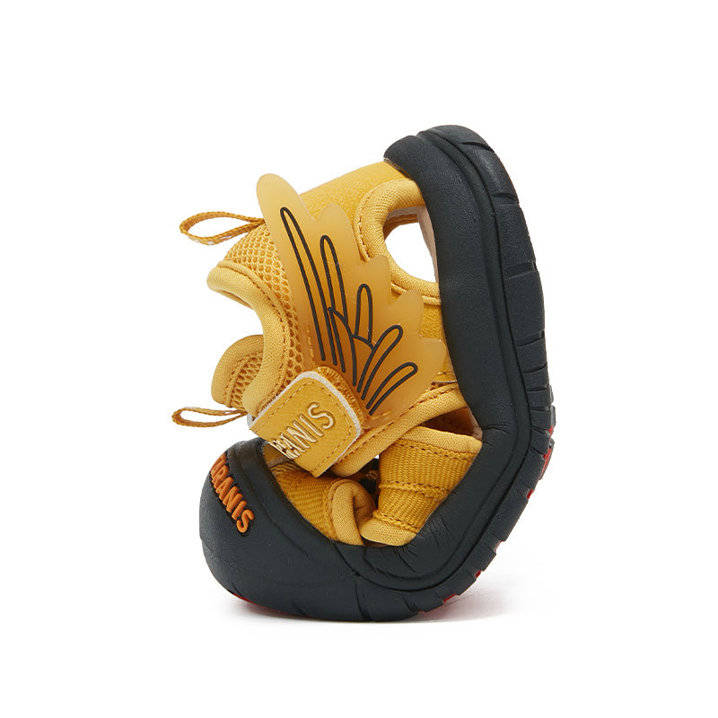 TARANIS Explorer Closed-Toe Sandals
