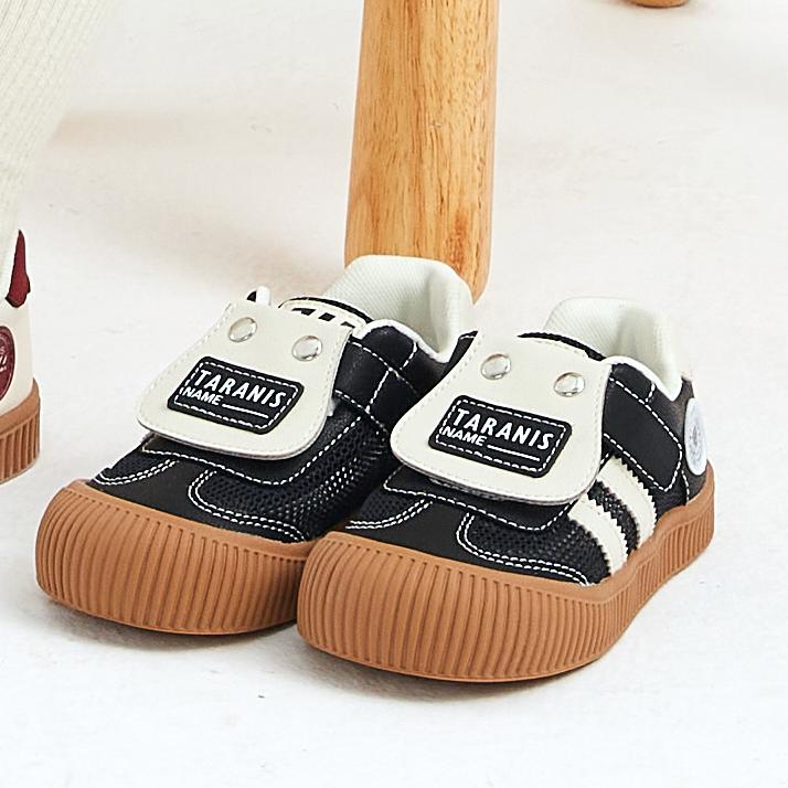 TARANIS Campus Walk Long Tongue Trainers Two Stripe